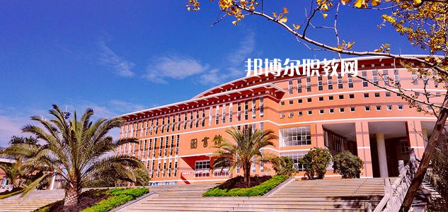 保山中醫(yī)藥高等?？茖W(xué)校地址在哪里