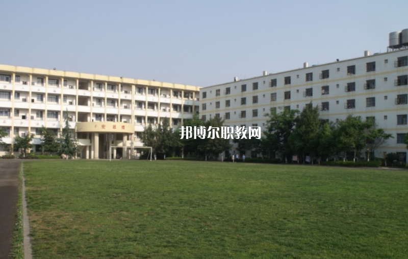 昆明財(cái)經(jīng)管理學(xué)校2021年學(xué)費(fèi)、收費(fèi)多少