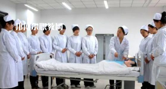 曲靖衛(wèi)生學校2021年報名條件、招生要求、招生對象