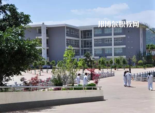 昆明旅游職業(yè)中學(xué)2021年學(xué)費(fèi)、收費(fèi)多少