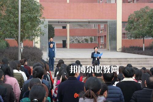 達(dá)縣亭子職業(yè)高級中學(xué)怎么樣、好不好