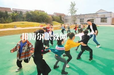 云南2021年中專(zhuān)幼師學(xué)?？梢钥即髮?zhuān)嗎