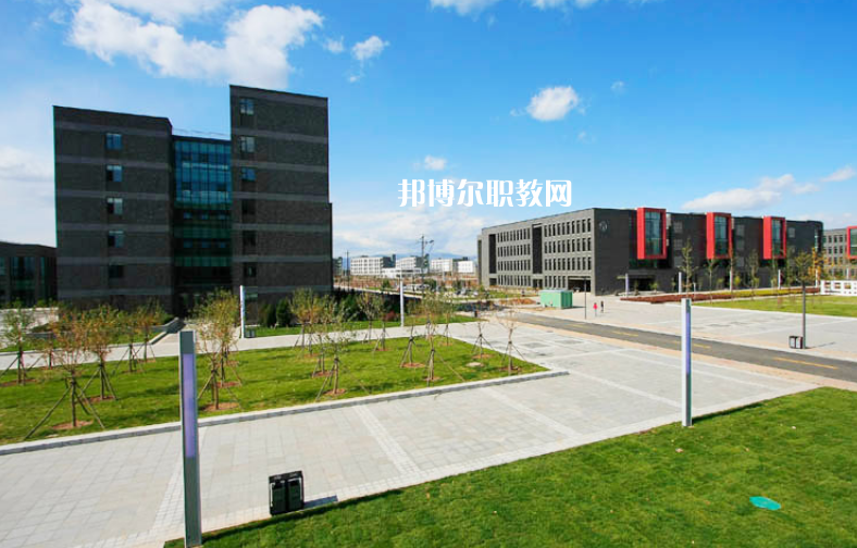 石家莊華美鐵路中等專(zhuān)業(yè)學(xué)校2022年招生簡(jiǎn)章