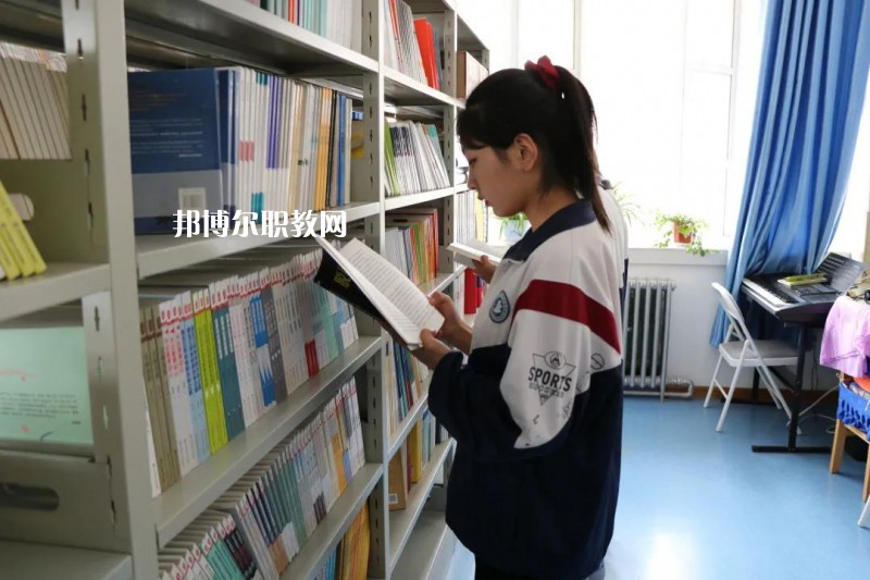 靖遠職業(yè)教育中心2022年報名條件、招生要求、招生對象