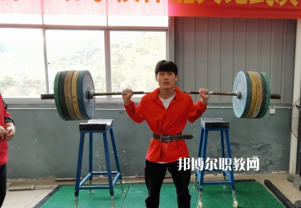 貴州體育運(yùn)動(dòng)學(xué)校2022年收費(fèi)、學(xué)費(fèi)多少