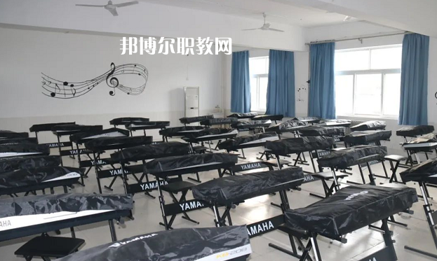 渭南華州區(qū)職業(yè)教育中心2022年報名條件、招生要求、招生對象