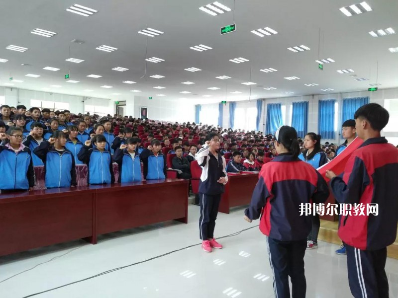 通渭縣職業(yè)中等專業(yè)學(xué)校2022年學(xué)費，收費多少