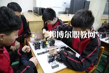 咸陽(yáng)中鐵工程職業(yè)技術(shù)學(xué)校2022年報(bào)名條件、招生要求、招生對(duì)象