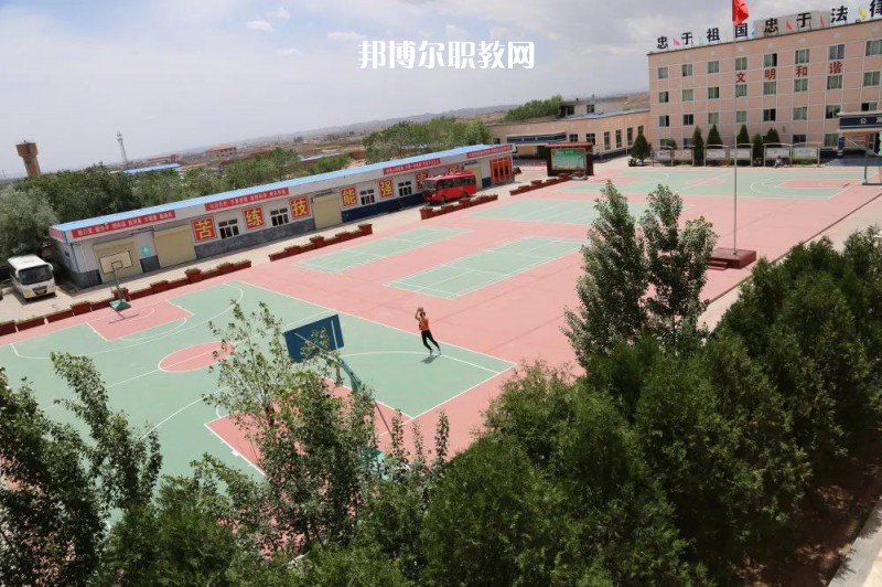 甘肅秦隴技工學(xué)校2022年學(xué)費(fèi)、收費(fèi)多少