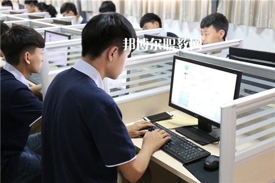 石家莊財經(jīng)商貿(mào)學(xué)校2022年報名條件、招生要求、招生對象