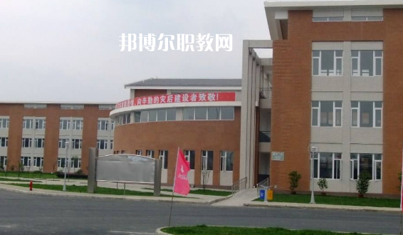 四川什邡職業(yè)中專學(xué)校2022年報(bào)名條件、招生要求、招生對(duì)象