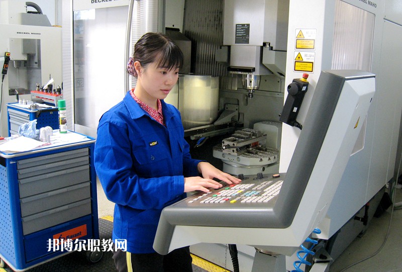 石家莊新世紀(jì)中等專業(yè)學(xué)校2022年報(bào)名條件、招生要求、招生對(duì)象