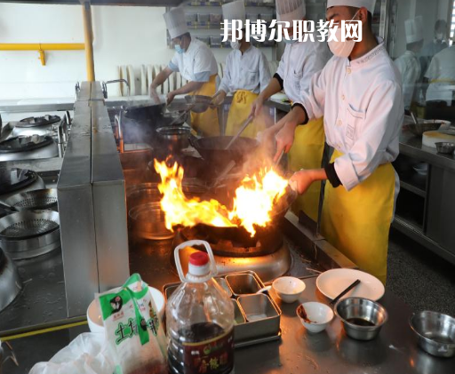 酒泉工貿(mào)中等專業(yè)學校2022年招生錄取分數(shù)線