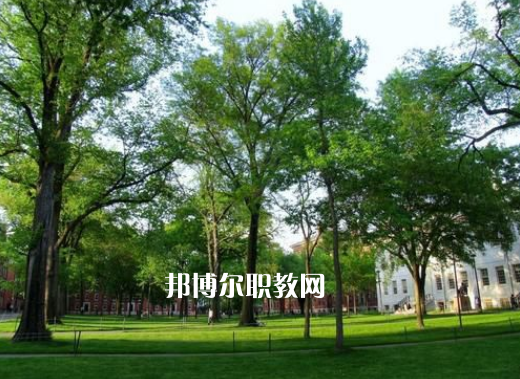 秦皇島藥科中等職業(yè)學(xué)校2022年學(xué)費(fèi)、收費(fèi)多少