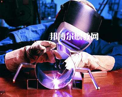 秦皇島燕成中等專業(yè)學(xué)校2022年報名條件、招生要求、招生對象