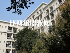 重慶輕工業(yè)學(xué)校2022年報(bào)名條件、招生要求、招生對(duì)象