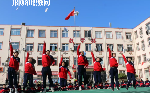 衡水兆華科技中專學(xué)校2022年報名條件、招生要求、招生對象