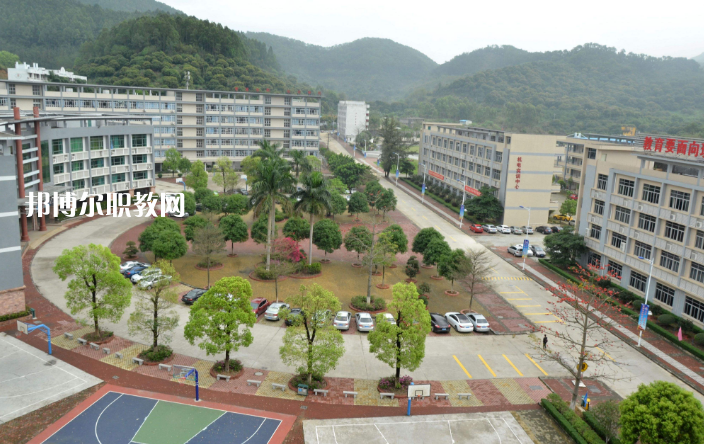 廣州市增城衛(wèi)生職業(yè)技術(shù)學(xué)校2022年報名條件、招生要求、招生對象