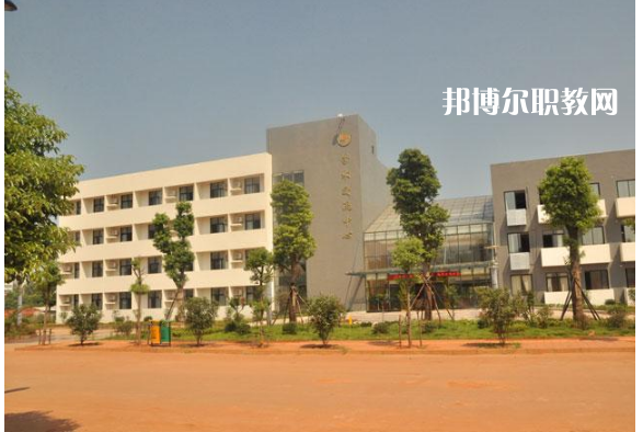 會東縣職業(yè)技術(shù)學(xué)校2022年報名條件、招生要求、招生對象