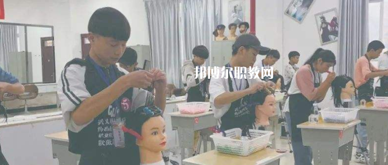 都勻工商管理學(xué)校2022年學(xué)費(fèi)、收費(fèi)多少