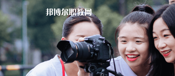 成都現(xiàn)代職業(yè)技術(shù)學(xué)校2022年報(bào)名條件、招生要求、招生對(duì)象