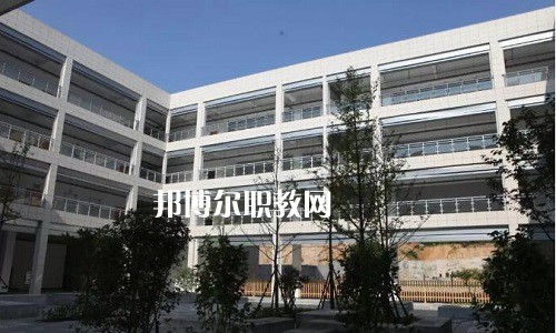 黃山旅游管理學(xué)校2022年報名條件、招生要求、招生對象