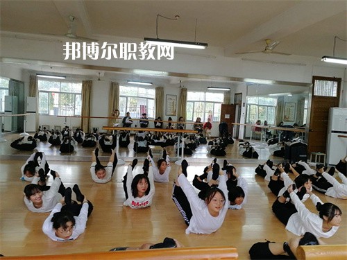 黃山炎培職業(yè)學校2022年報名條件、招生要求、招生對象
