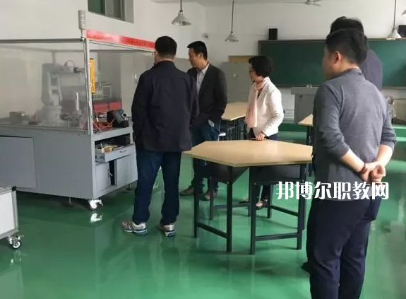 安新縣職業(yè)技術(shù)教育中心2022年招生辦聯(lián)系電話(huà)