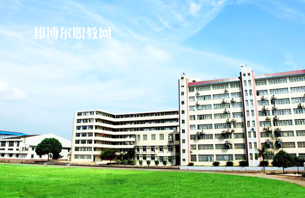 昆明官渡區(qū)職業(yè)高級中學2022年招生簡章