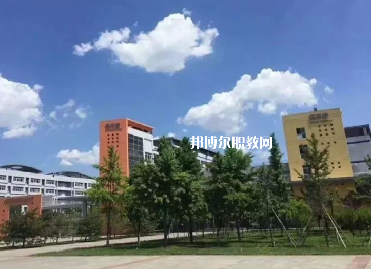 紅河州民族師范學(xué)校2022年學(xué)費(fèi)、收費(fèi)多少