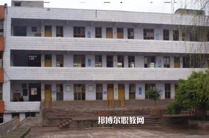 岳池白廟職業(yè)中學(xué)校2022年報名條件、招生要求、招生對象