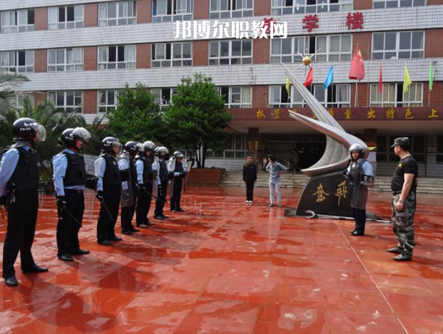 四川省工業(yè)貿(mào)易學(xué)校2022年報(bào)名條件、招生要求、招生對(duì)象