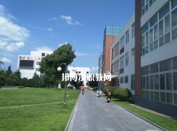 云南廣播電視學校2022年報名條件、招生要求、招生對象