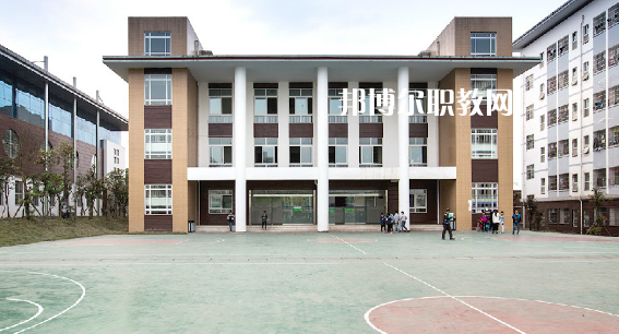 保山中醫(yī)藥高等專(zhuān)科學(xué)校2022年報(bào)名條件、招生要求、招生對(duì)象
