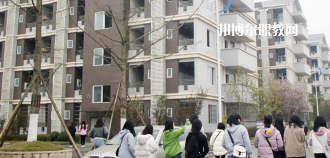 南充工貿(mào)科技職業(yè)學(xué)校怎么樣、好不好