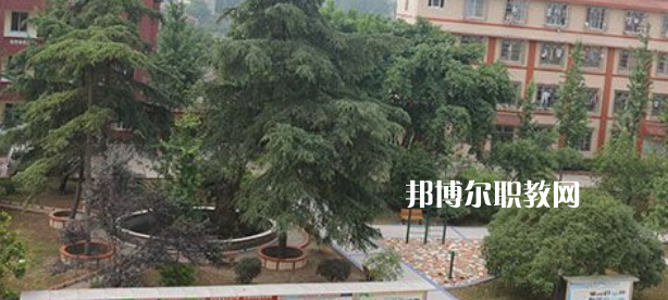 樂山商務(wù)技工學(xué)校怎么樣、好不好