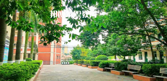廣西工貿(mào)高級技工學(xué)校2022年報名條件、招生要求、招生對象