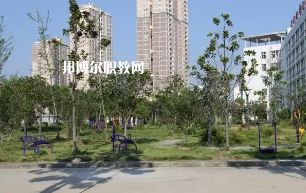 安陸中等職業(yè)技術(shù)學(xué)校2022年報名條件、招生要求、招生對象