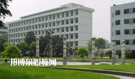 湖北旅游學(xué)校2022年報(bào)名條件、招生要求、招生對(duì)象