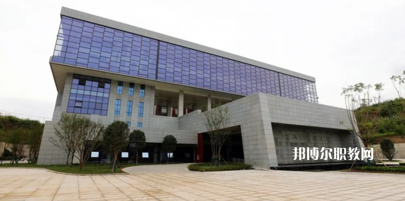 川南職業(yè)技術(shù)學校2022年地址在哪里