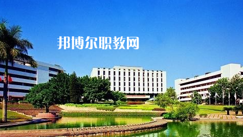武漢園林技工學(xué)校2022年報(bào)名條件、招生要求、招生對象