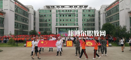 廣西科技商貿高級技工學校2022年報名條件、招生要求、招生對象