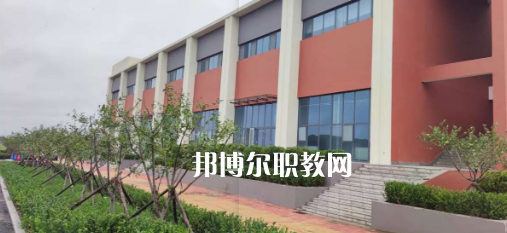 2023青島西大技工學(xué)校招生計(jì)劃 招生人數(shù)是多少(附要求、條件、對(duì)象)