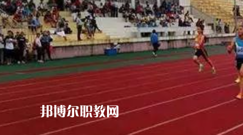南通市體育運(yùn)動(dòng)學(xué)校地址在哪里，哪個(gè)地區(qū)，哪個(gè)城市?