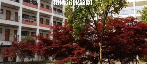 江蘇省寶應(yīng)中等專(zhuān)業(yè)學(xué)校地址在哪里，哪個(gè)地區(qū)，哪個(gè)城市?