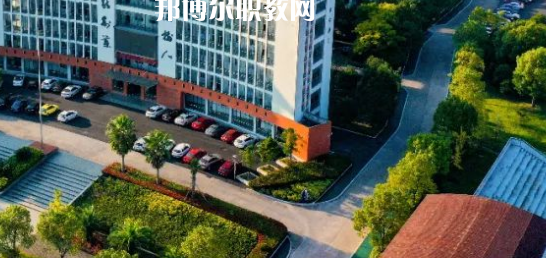 2023浦江縣職業(yè)技術(shù)學校多少錢 浦江縣職業(yè)技術(shù)學校各專業(yè)學費收費標準