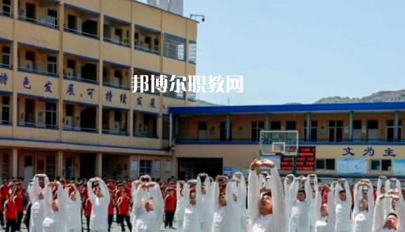 蒼南縣飛林職業(yè)學(xué)校地址在哪里，哪個(gè)地區(qū)，哪個(gè)城市?