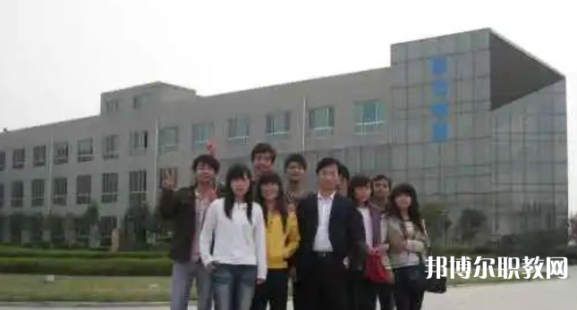 陜西省高教系統(tǒng)職業(yè)中等專業(yè)學(xué)校地址，乘車路線