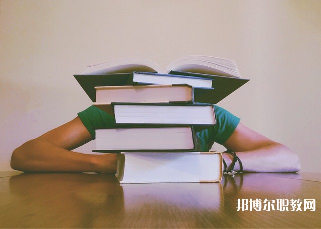 北京商務(wù)管理學校有哪些招生專業(yè)（2024年）