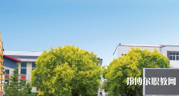 昌黎衛(wèi)生職業(yè)中等專業(yè)學(xué)校地址，乘車路線